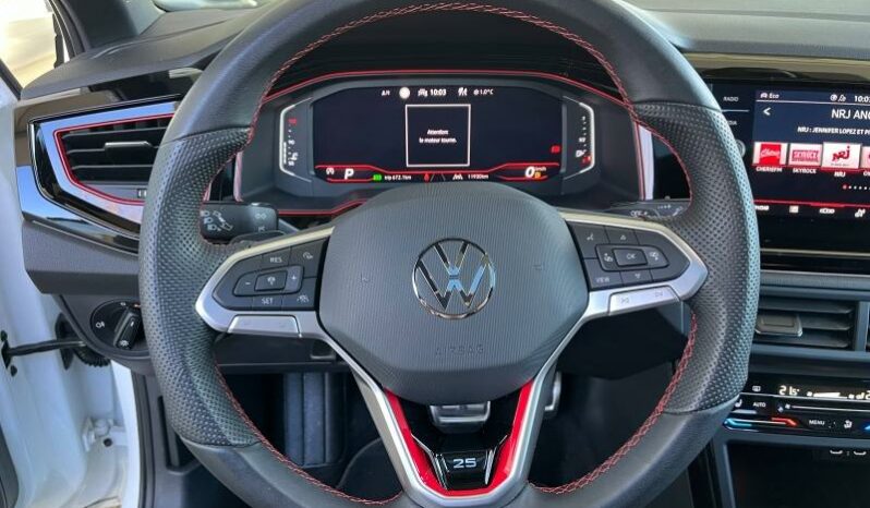 
								VOLKSWAGEN Polo full									