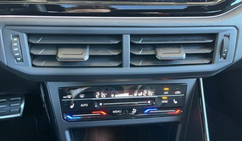 
								VOLKSWAGEN Polo full									