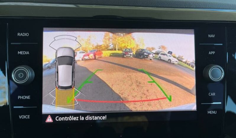 
								VOLKSWAGEN Polo full									