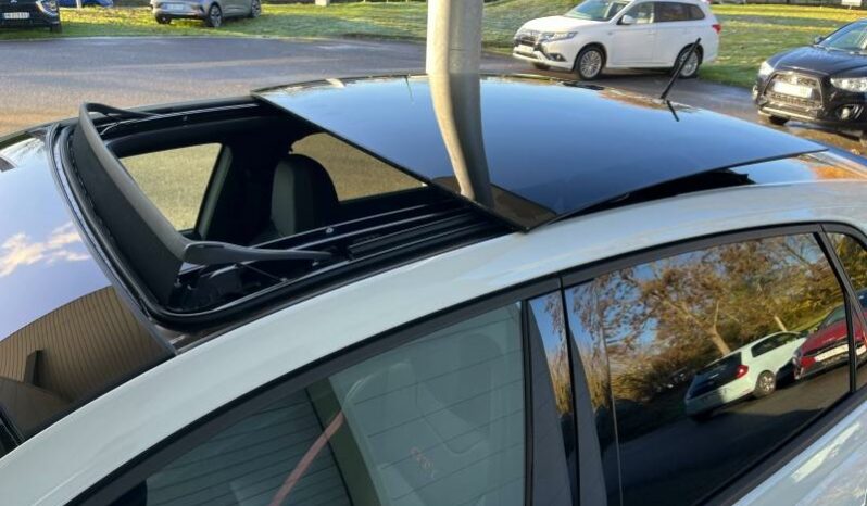 
								VOLKSWAGEN Polo full									