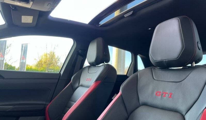 
								VOLKSWAGEN Polo full									