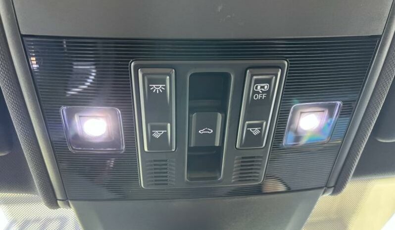 
								VOLKSWAGEN Polo full									