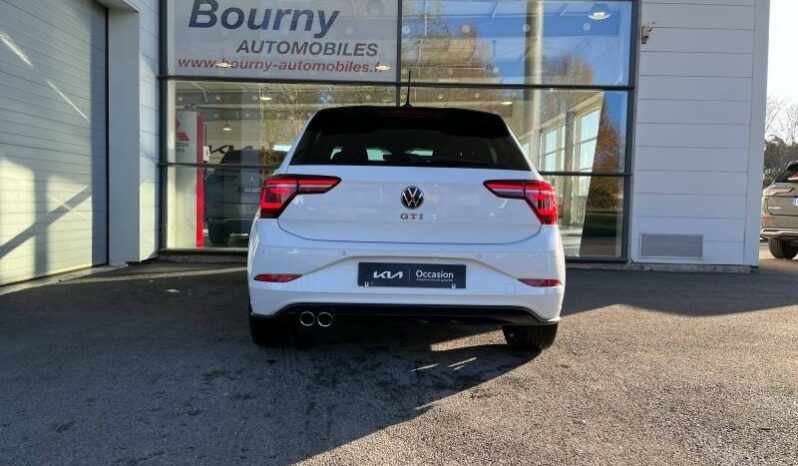 
								VOLKSWAGEN Polo full									