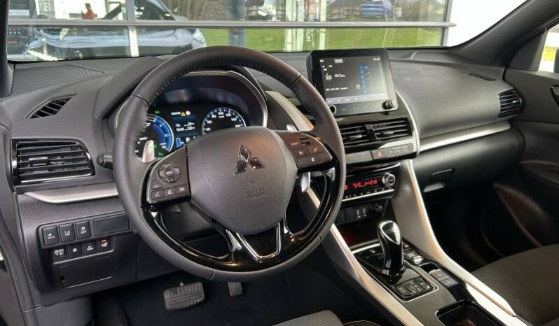 
								MITSUBISHI Eclipse Cross full									