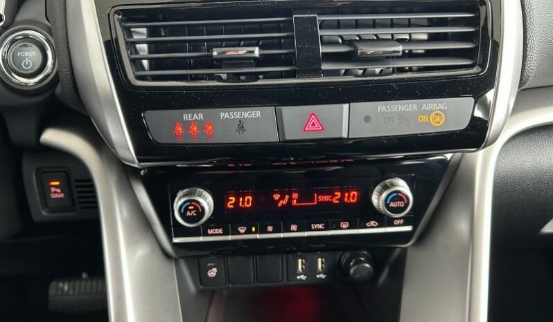 
								MITSUBISHI Eclipse Cross full									