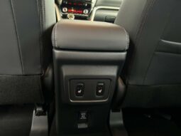 
										MITSUBISHI Eclipse Cross full									