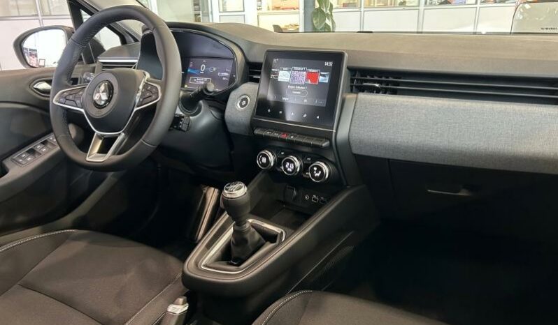 
								MITSUBISHI Colt full									