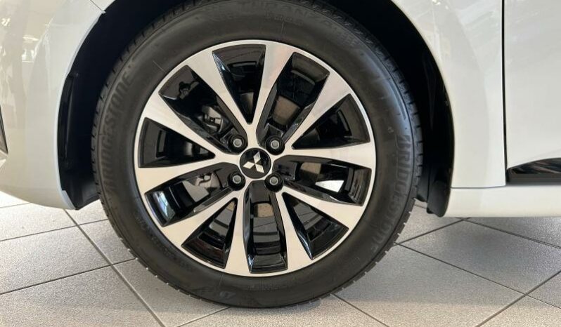 
								MITSUBISHI Colt full									