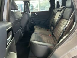 
										MITSUBISHI Outlander full									