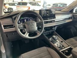 
										MITSUBISHI Outlander full									