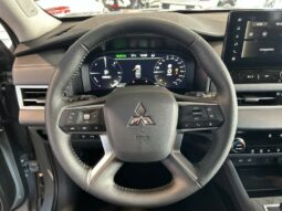 
										MITSUBISHI Outlander full									
