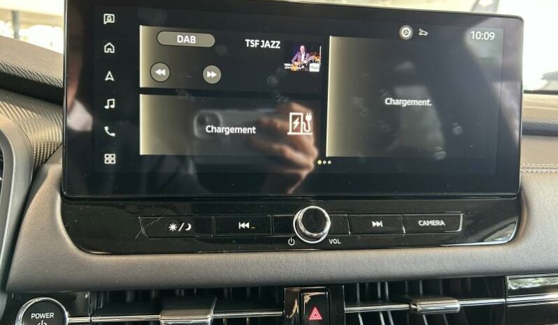 
								MITSUBISHI Outlander full									