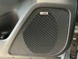 
										MITSUBISHI Outlander full									