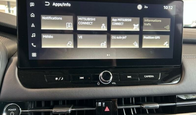 
								MITSUBISHI Outlander full									