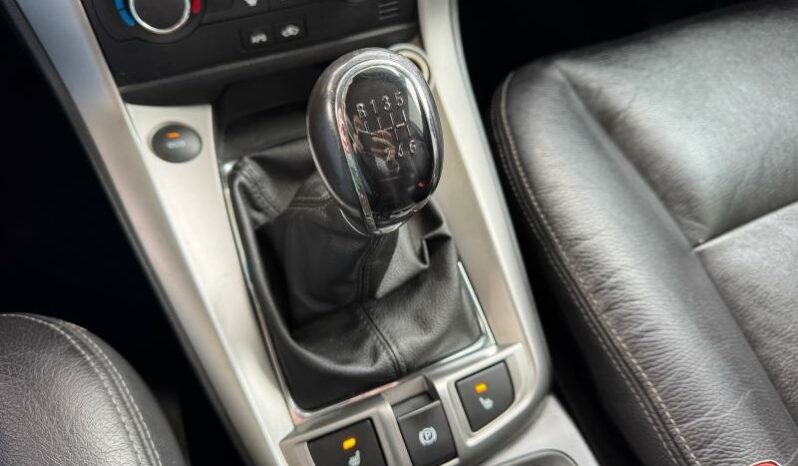 
								CHEVROLET Captiva full									