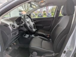 
										MITSUBISHI Space Star full									