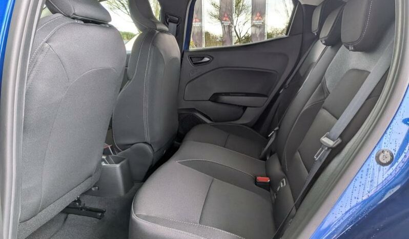 
								MITSUBISHI Colt full									