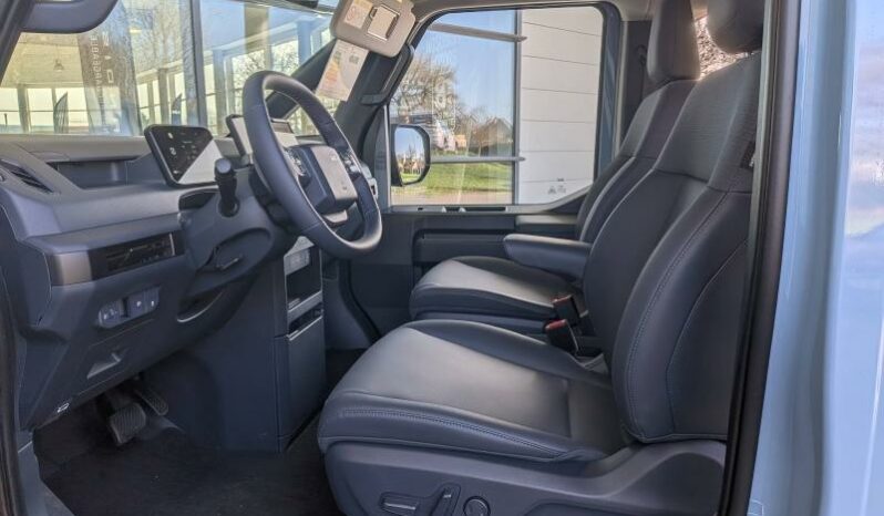 
								KIA PV5 Passenger full									