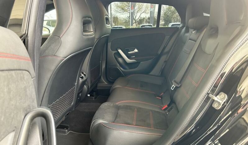 
								MERCEDES-BENZ CLA Shooting Brake full									