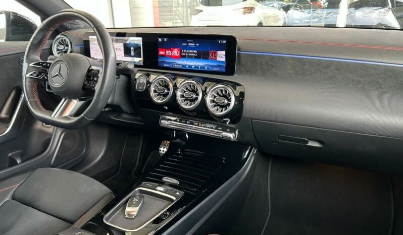 
								MERCEDES-BENZ CLA Shooting Brake full									