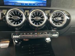 
										MERCEDES-BENZ CLA Shooting Brake full									