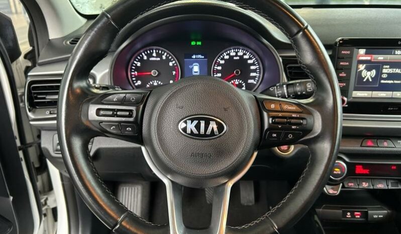 
								KIA Rio full									