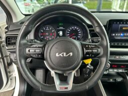
										KIA Stonic full									