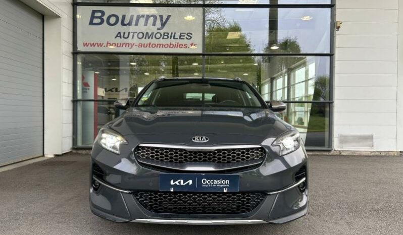 
								KIA XCeed full									