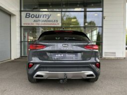 
										KIA XCeed full									