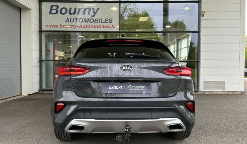 
								KIA XCeed full									