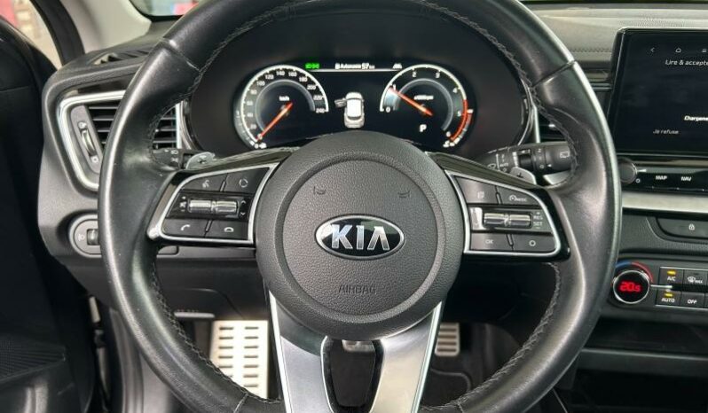 
								KIA XCeed full									