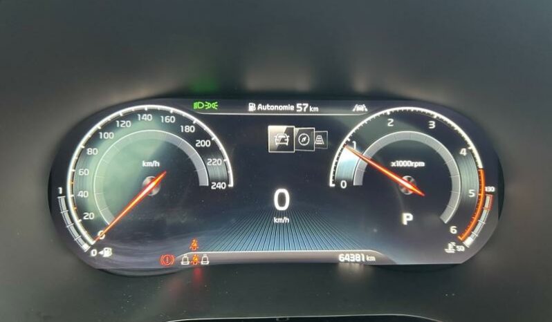
								KIA XCeed full									