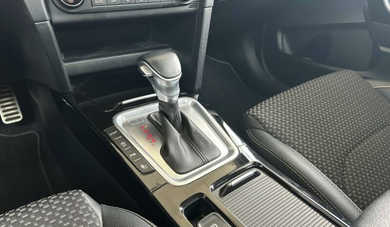 
								KIA XCeed full									