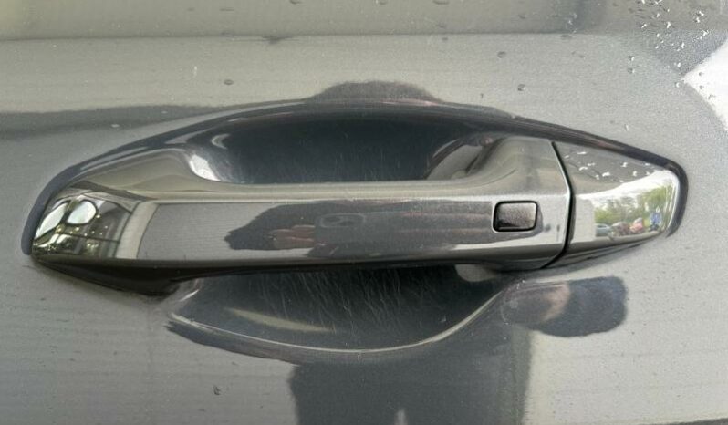 
								KIA XCeed full									