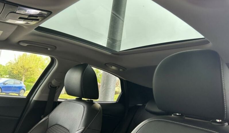 
								KIA XCeed full									