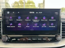 
										KIA XCeed full									