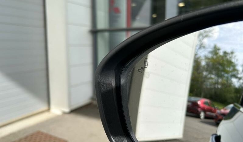 
								MITSUBISHI Colt full									