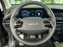
										KIA Niro full									