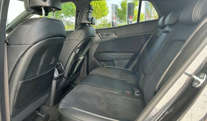 
								KIA Sportage full									
