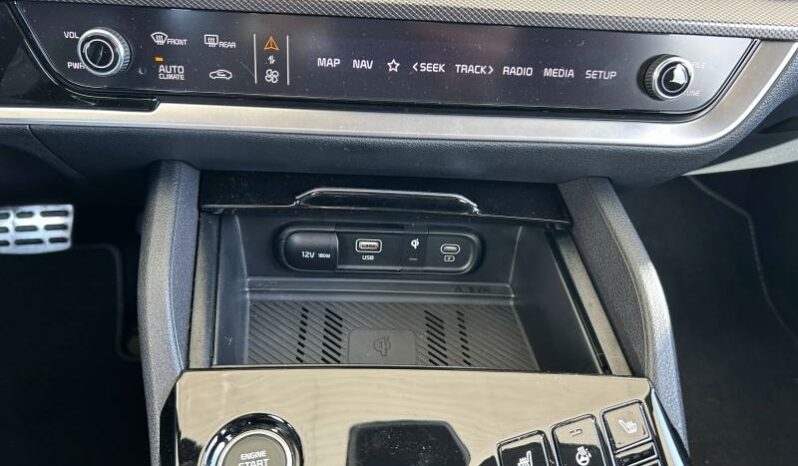 
								KIA Sportage full									