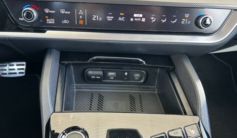 
								KIA Sportage full									