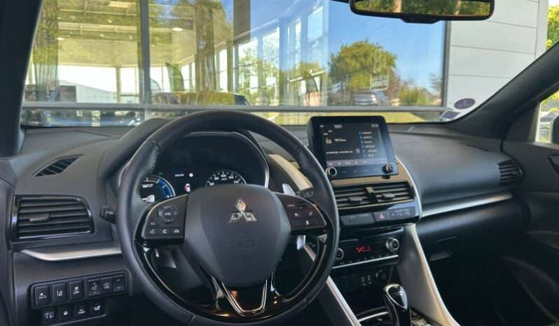 
								MITSUBISHI Eclipse Cross full									