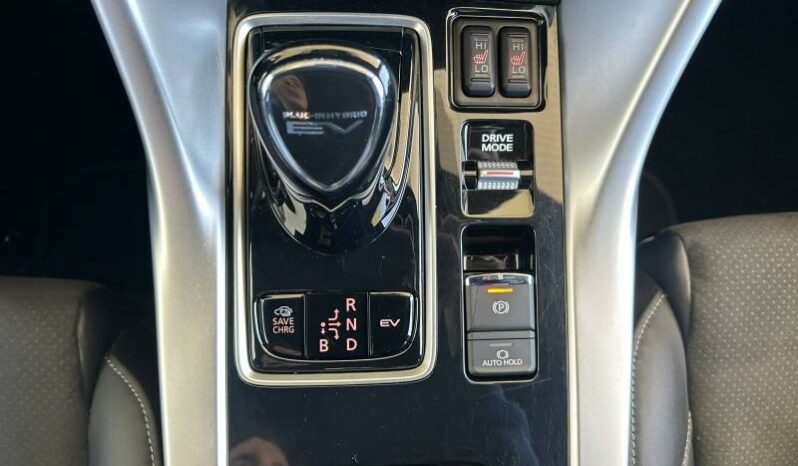 
								MITSUBISHI Eclipse Cross full									