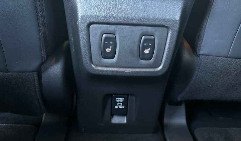 
								MITSUBISHI Eclipse Cross full									