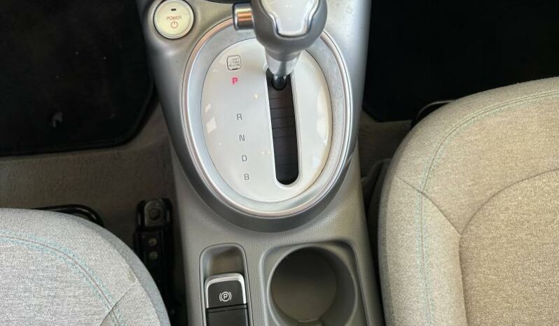
								KIA Soul EV full									