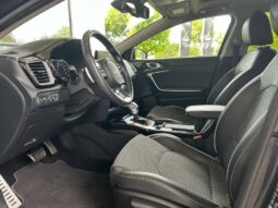 
										KIA XCeed full									