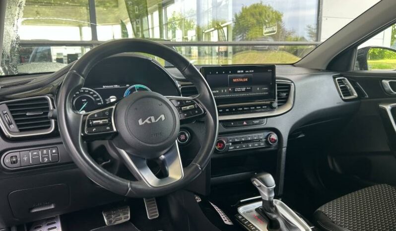 
								KIA XCeed full									
