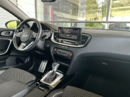 
										KIA XCeed full									