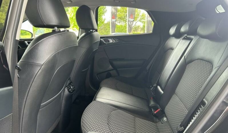 
								KIA XCeed full									