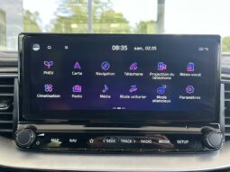 
										KIA XCeed full									